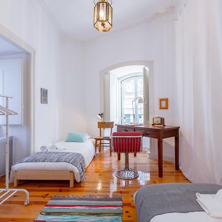 Spacious, Bright And Sunny Apartment, By Timecooler Lisbon Exterior photo