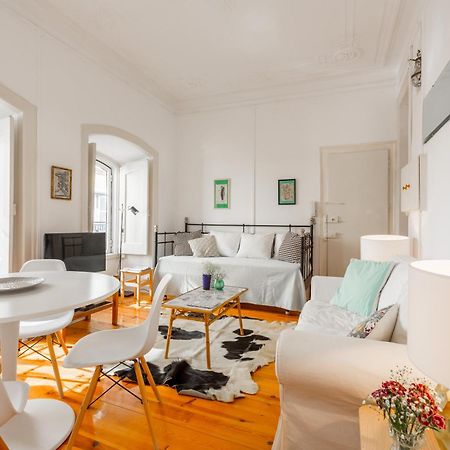 Spacious, Bright And Sunny Apartment, By Timecooler Lisbon Exterior photo