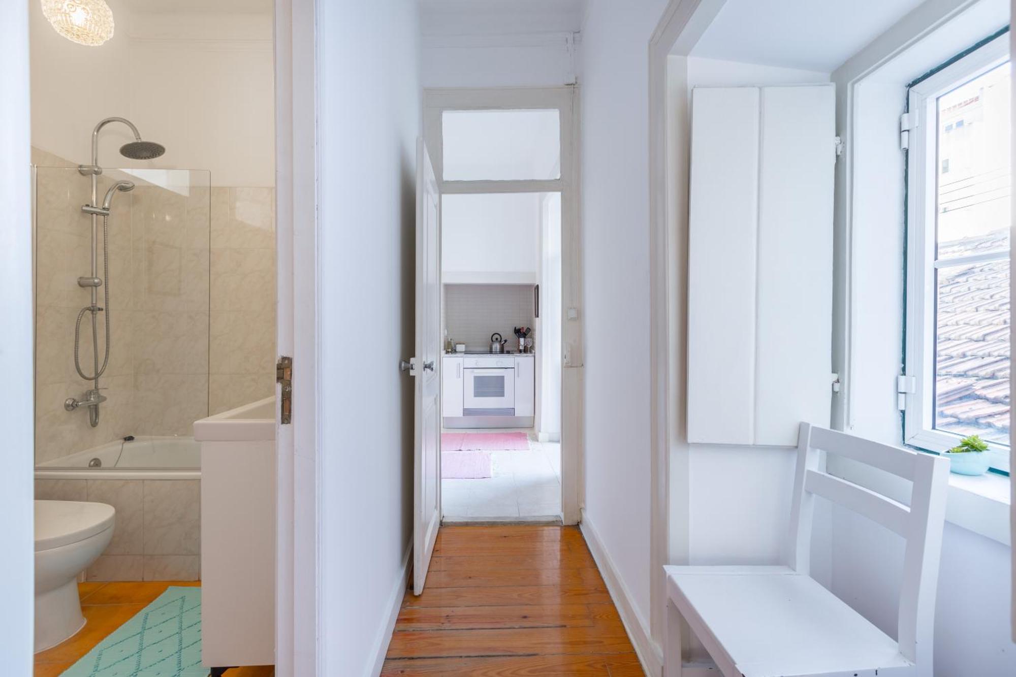 Spacious, Bright And Sunny Apartment, By Timecooler Lisbon Exterior photo