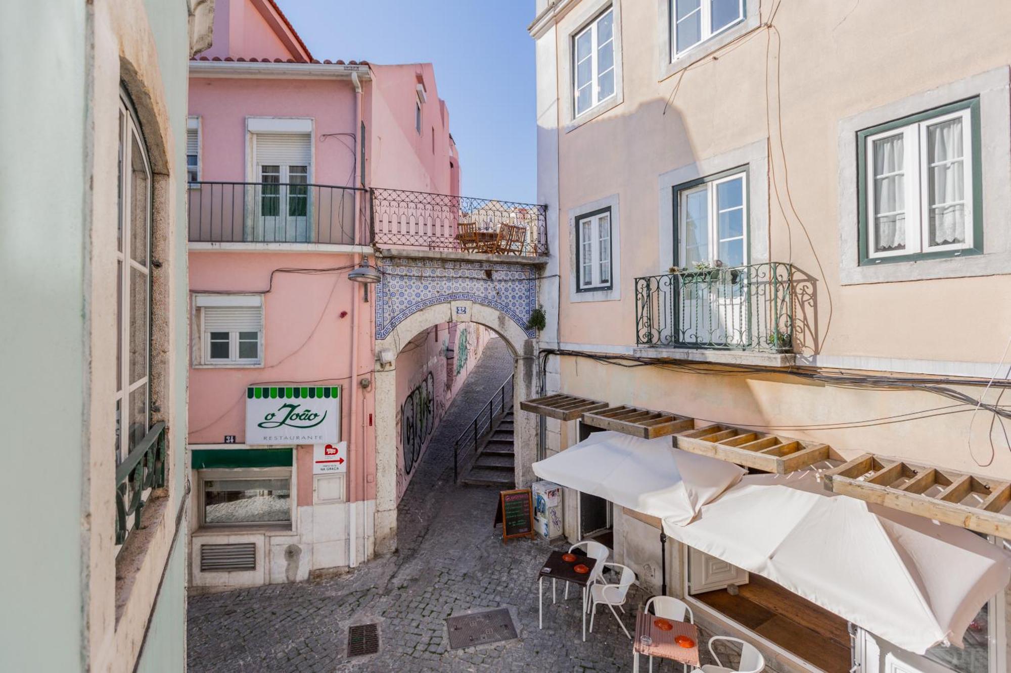 Spacious, Bright And Sunny Apartment, By Timecooler Lisbon Exterior photo