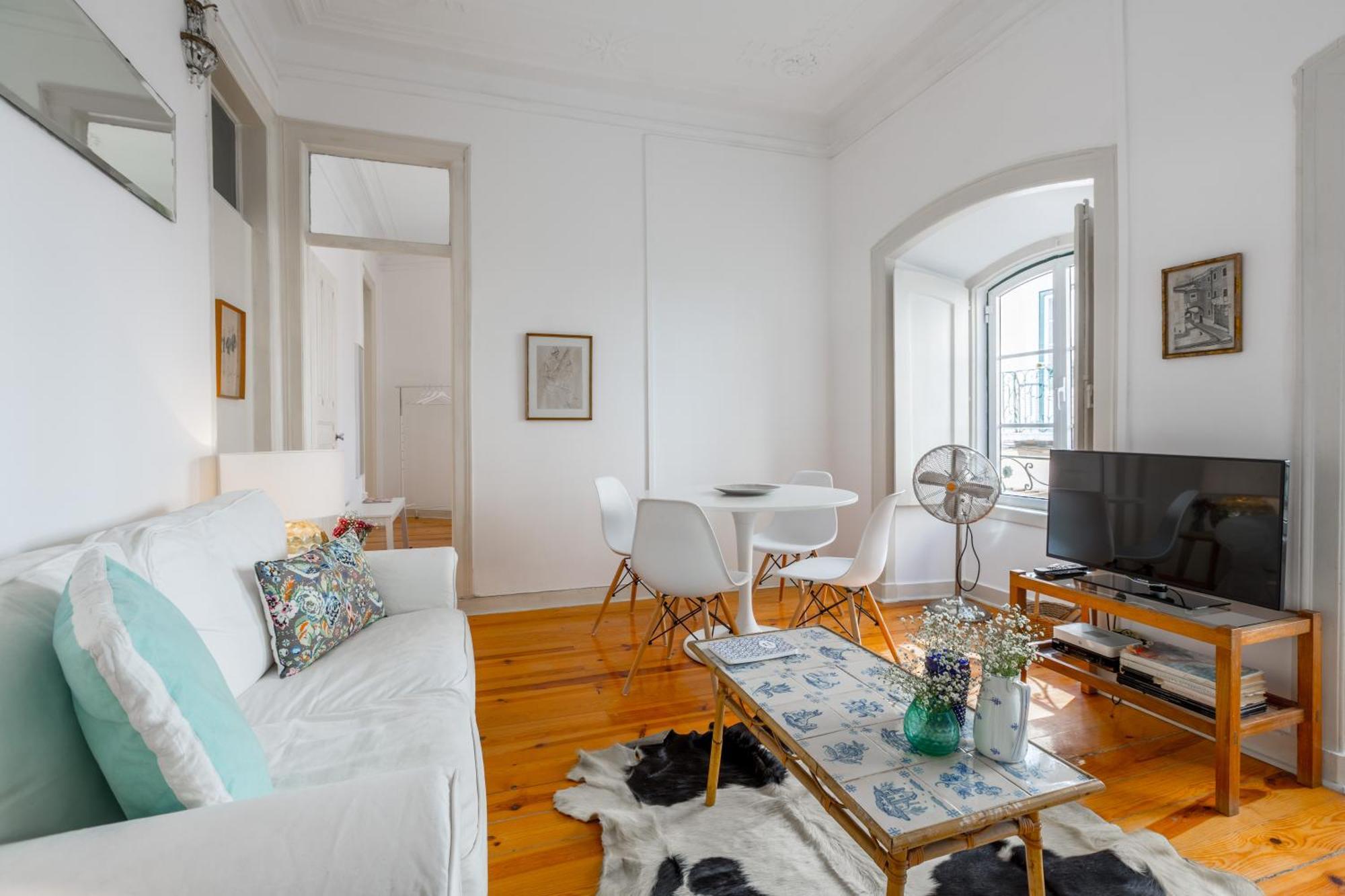 Spacious, Bright And Sunny Apartment, By Timecooler Lisbon Exterior photo