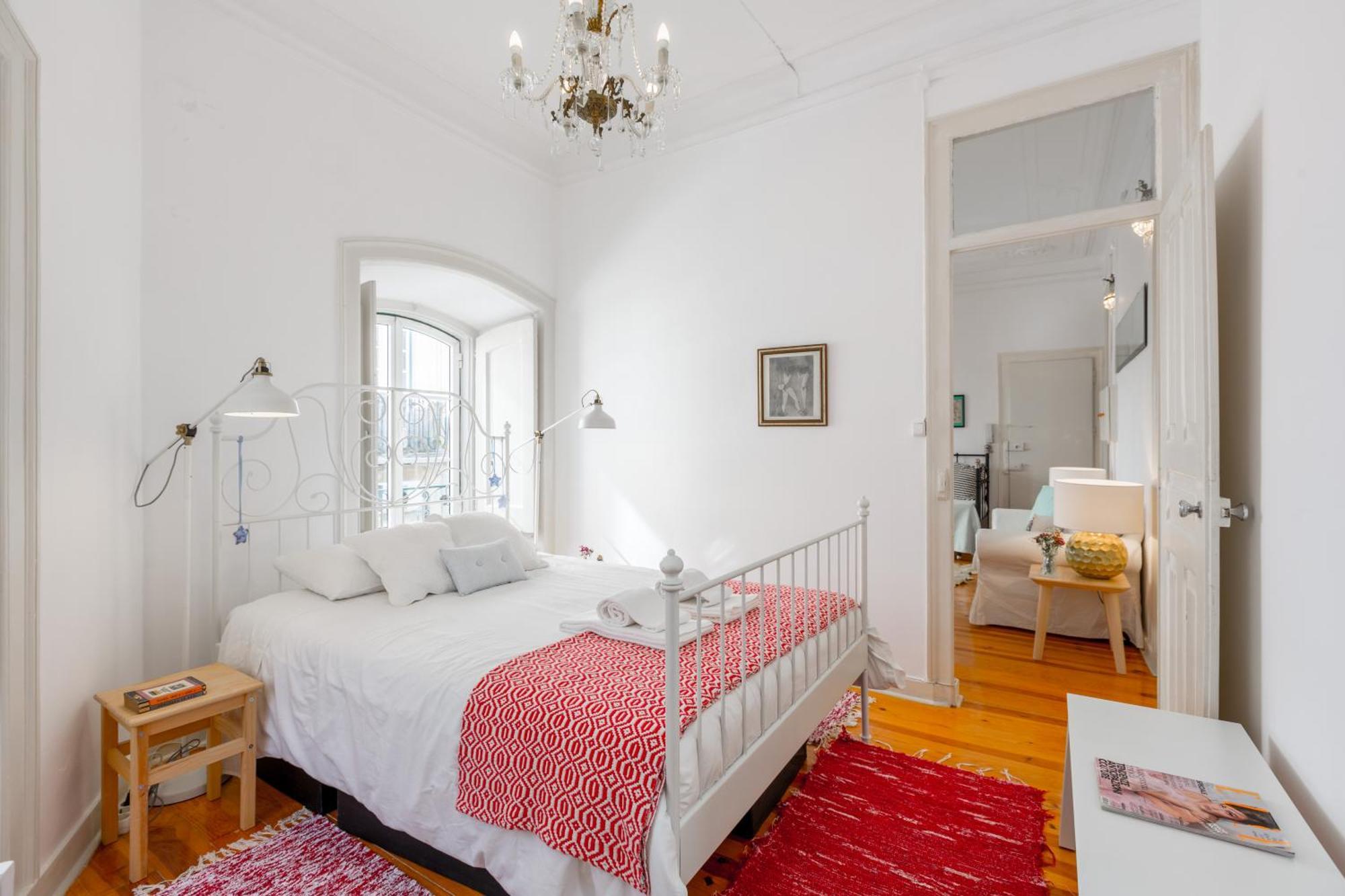 Spacious, Bright And Sunny Apartment, By Timecooler Lisbon Exterior photo